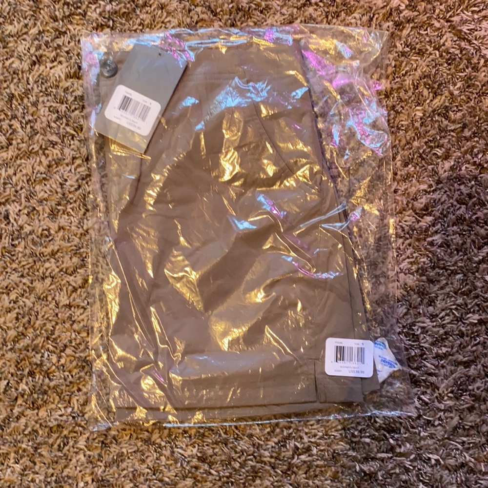 Solstice khaki skort size small